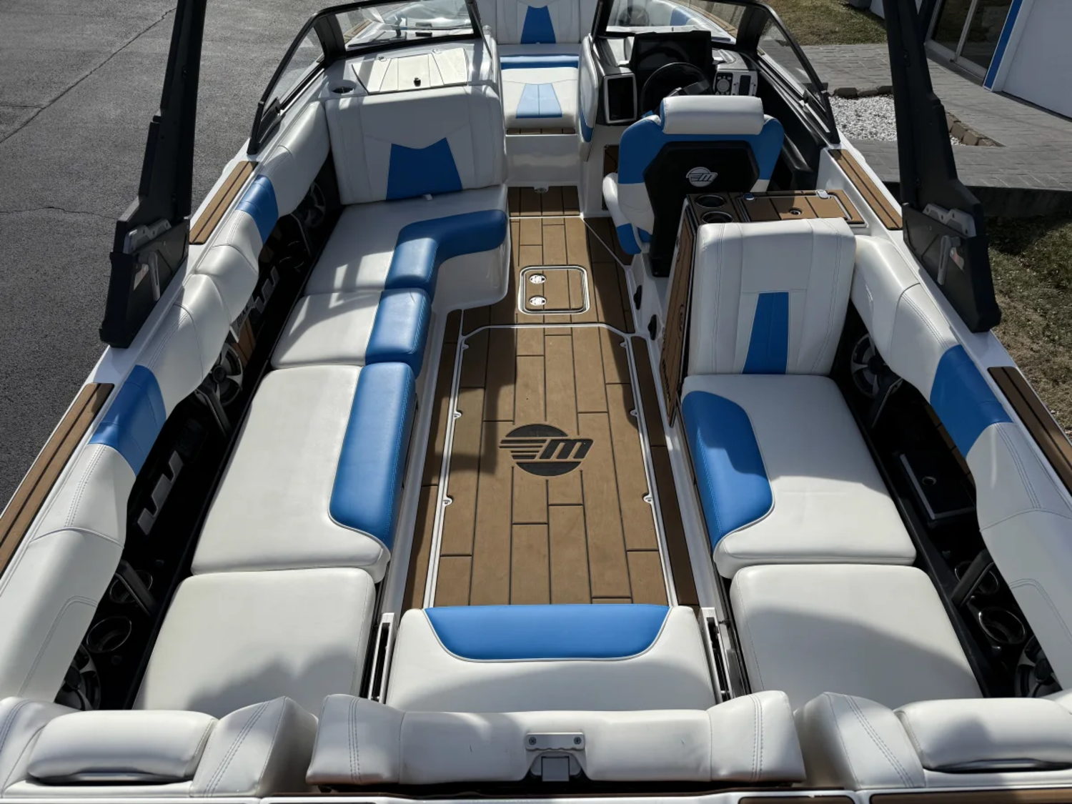 2021 Malibu Wakesetter 24MXZ