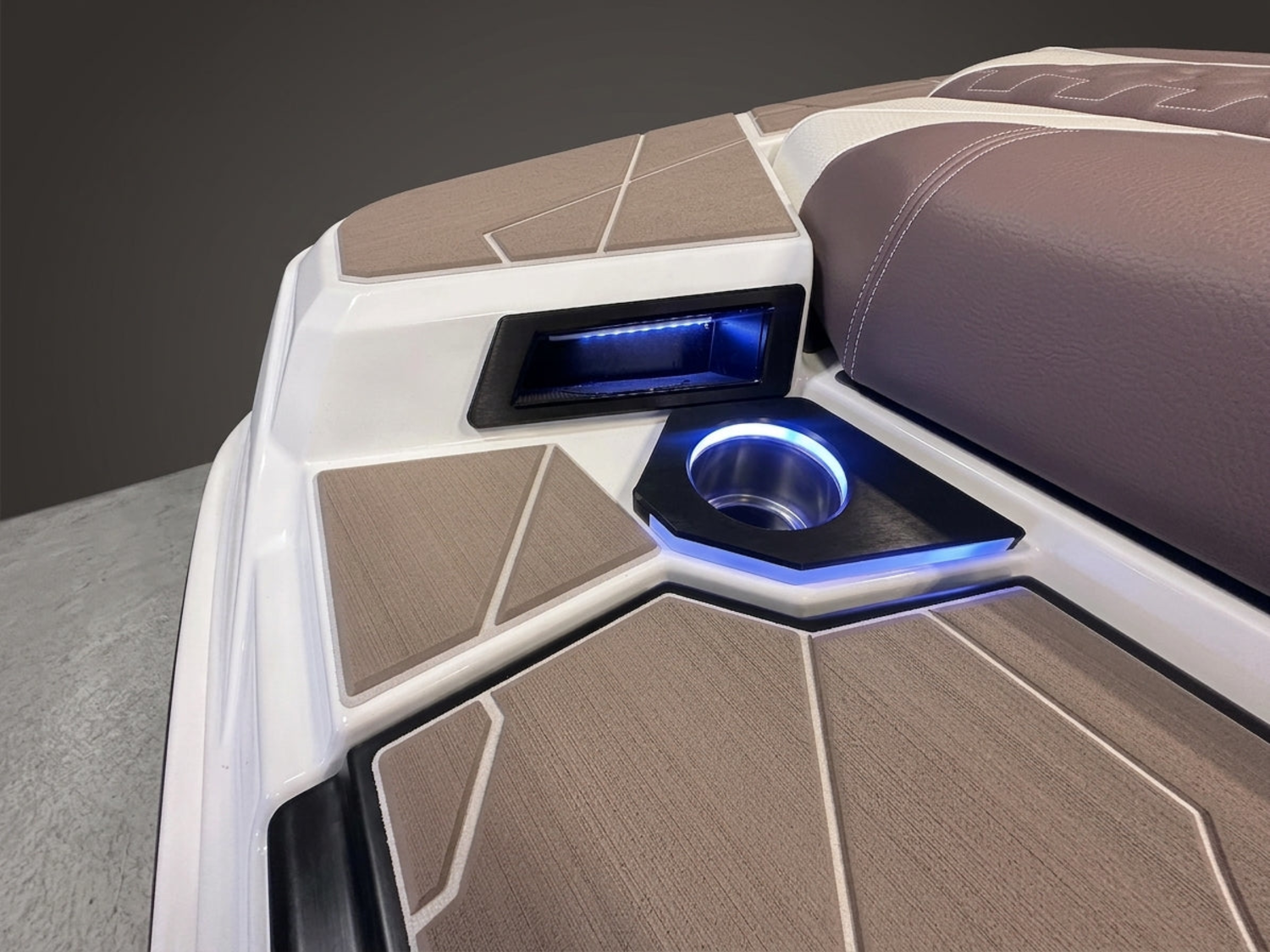 2026 Centurion Boats Ri245