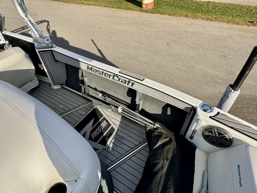 2016 Mastercraft Boats ProStar for sale in Hudsonville, Michigan