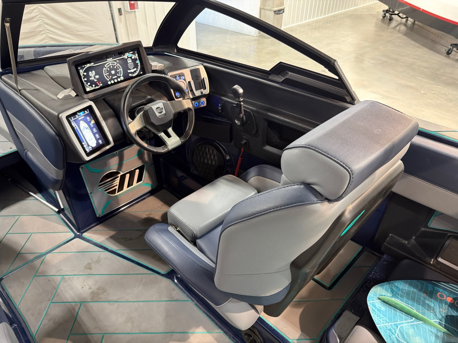 2023 Malibu 26 LSV