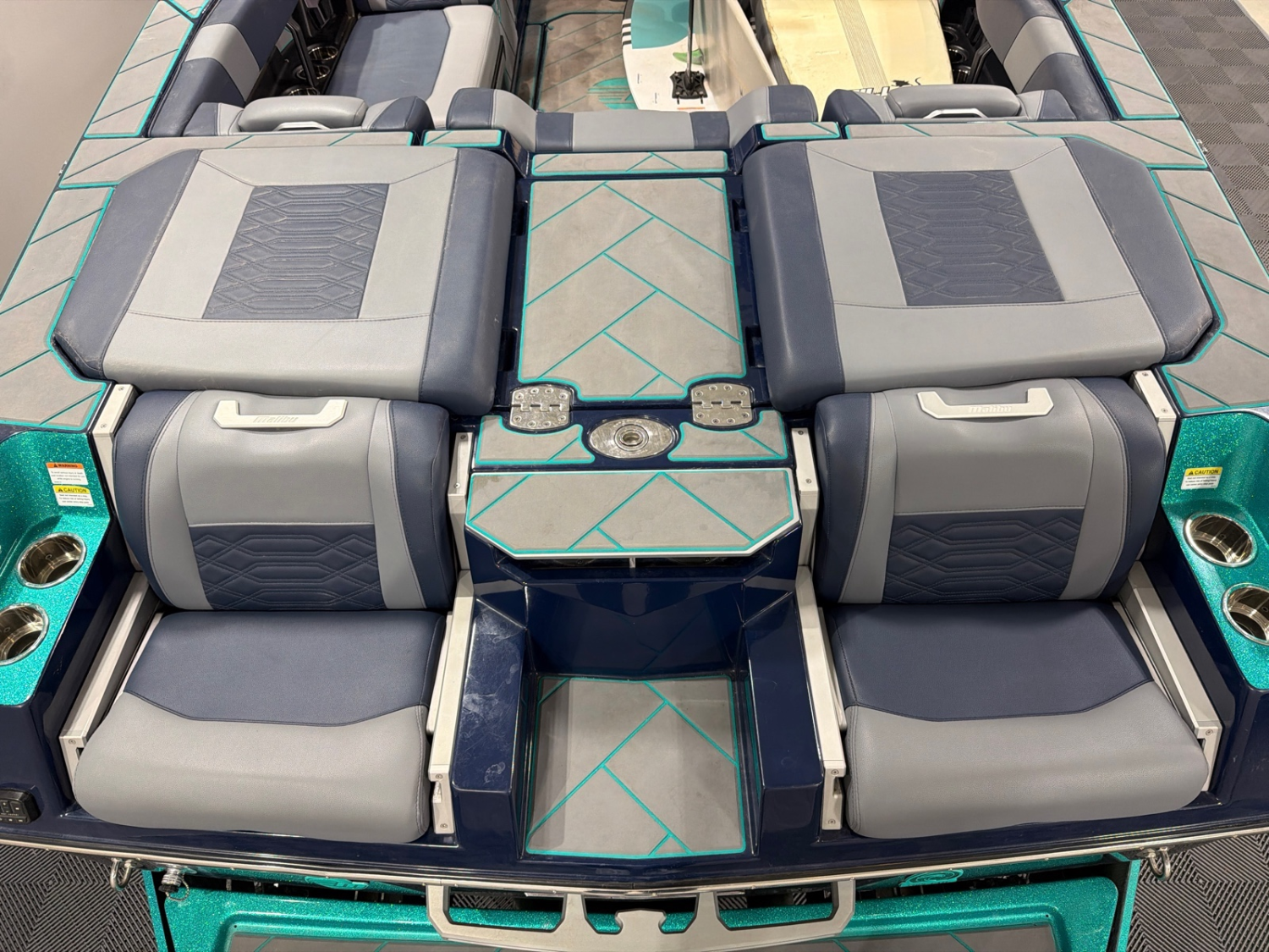 2023 Malibu 26 LSV