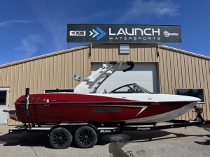 2017 Malibu Boats 23 LSV