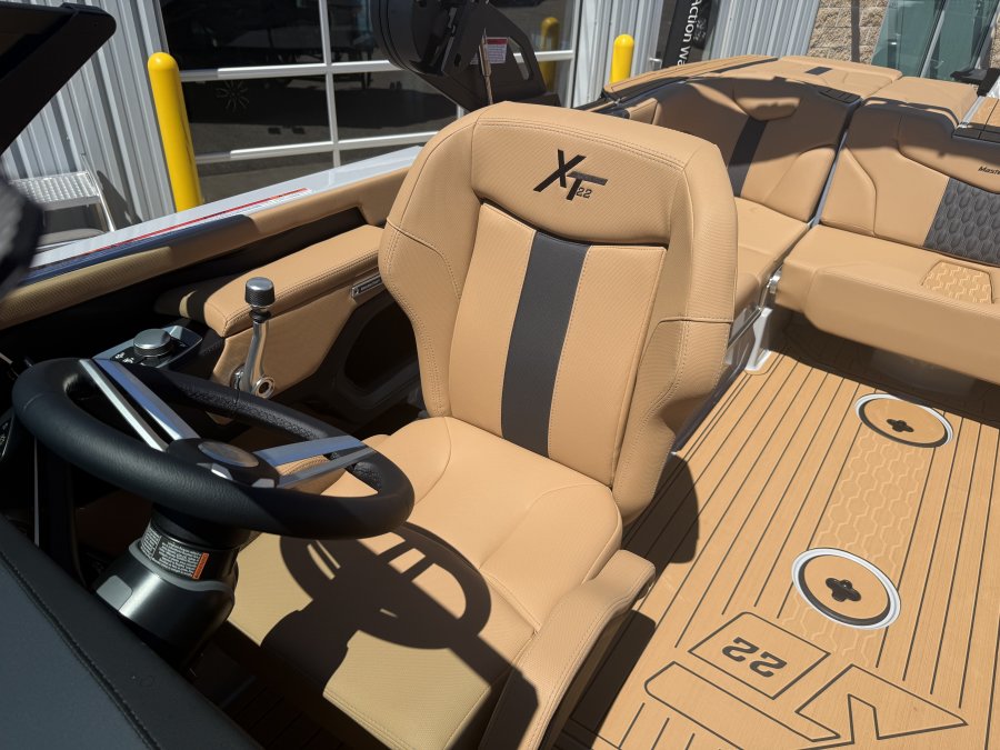 2026-mastercraft-xt22-129087-image18
