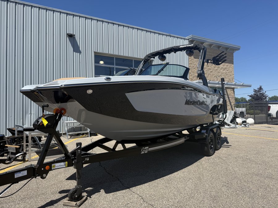 2026-mastercraft-xt22-129087-image2