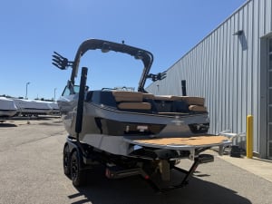 2026-mastercraft-xt22-129087-image3