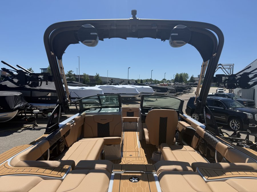 2026-mastercraft-xt22-129087-image7