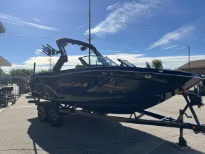 2026-mastercraft-xt22-129088-image4