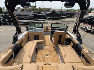 2026-mastercraft-xt23-129089-image12