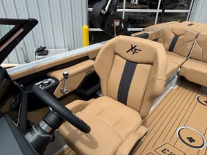 2026-mastercraft-xt23-129089-image17