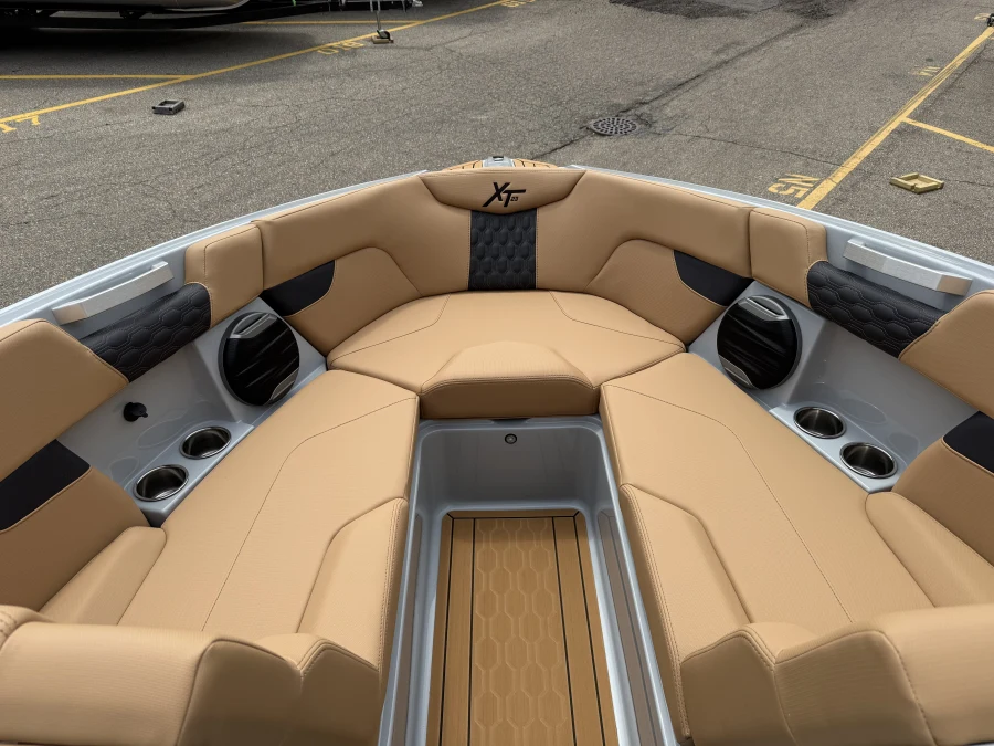 2026-mastercraft-xt23-129089-image23