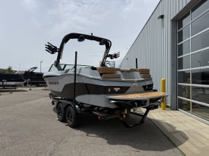 2026-mastercraft-xt23-129089-image3
