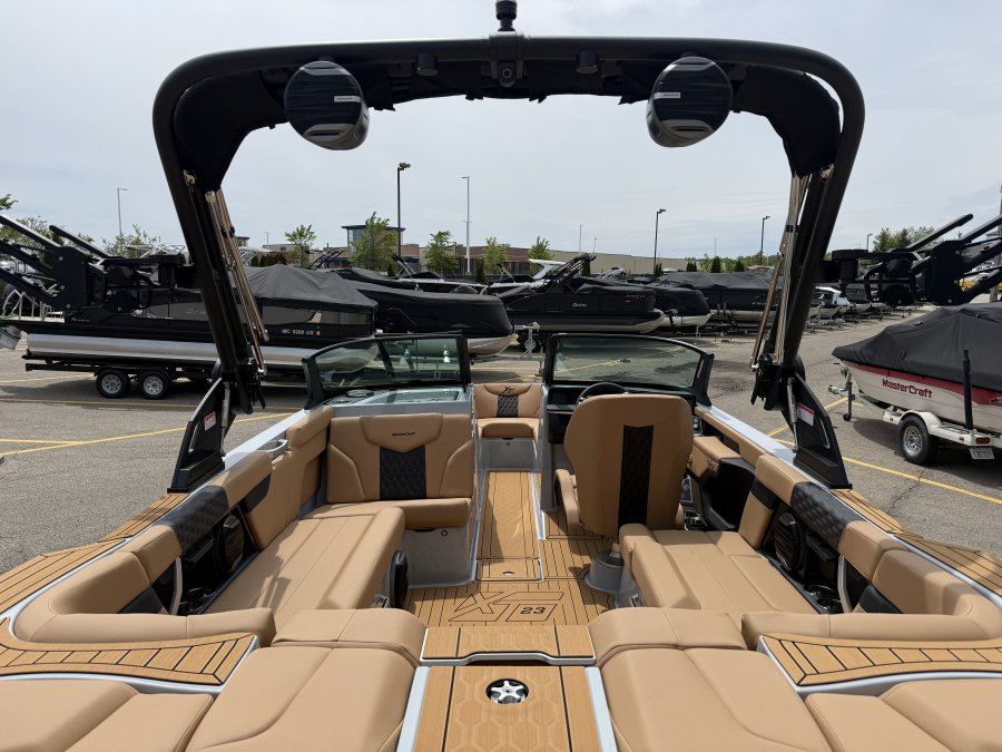 2026-mastercraft-xt23-129089-image7