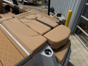 2026-mastercraft-xt23-129089-image8