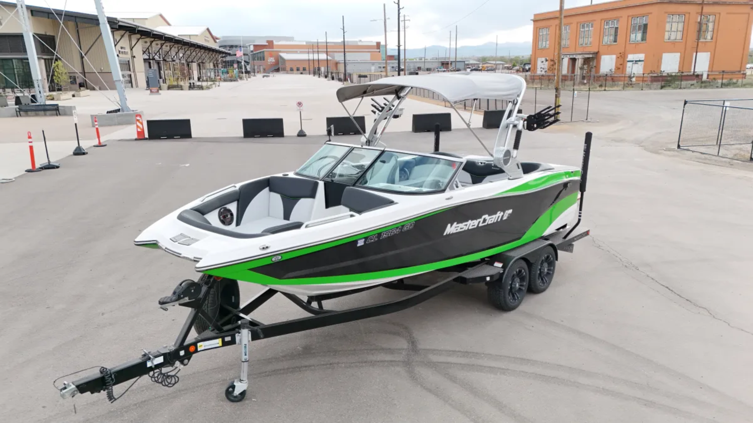 2019 MasterCraft XT22