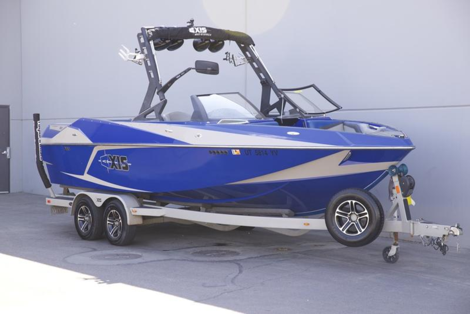 2015 Axis Wake Research T23
