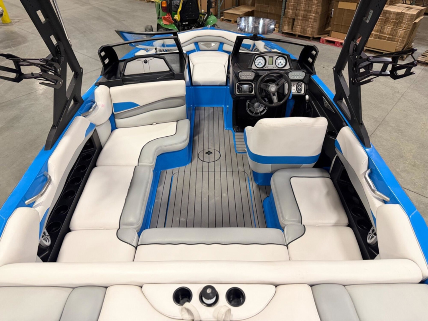 2017 Axis Wake Research A20