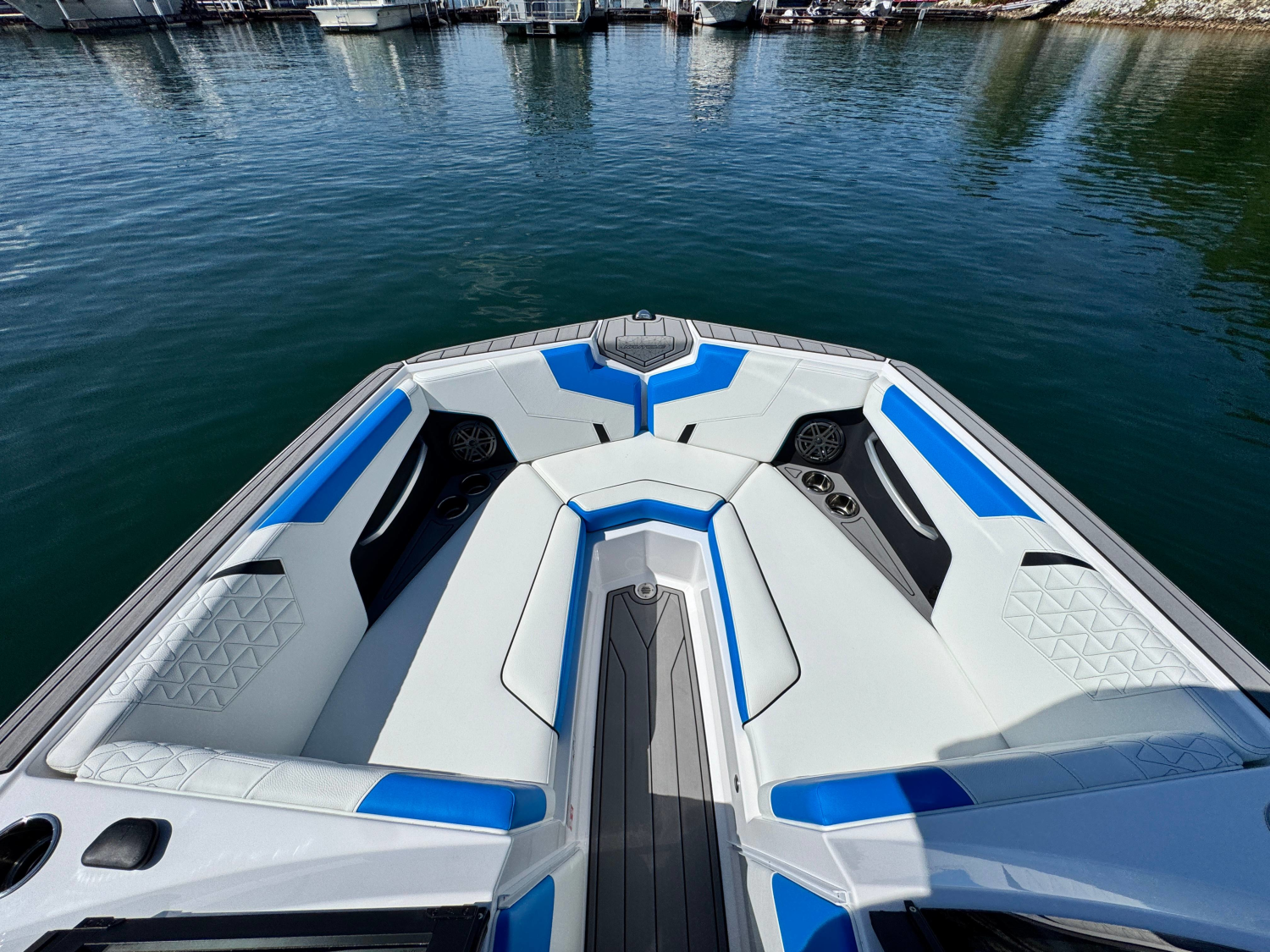 2026 Nautique GS24