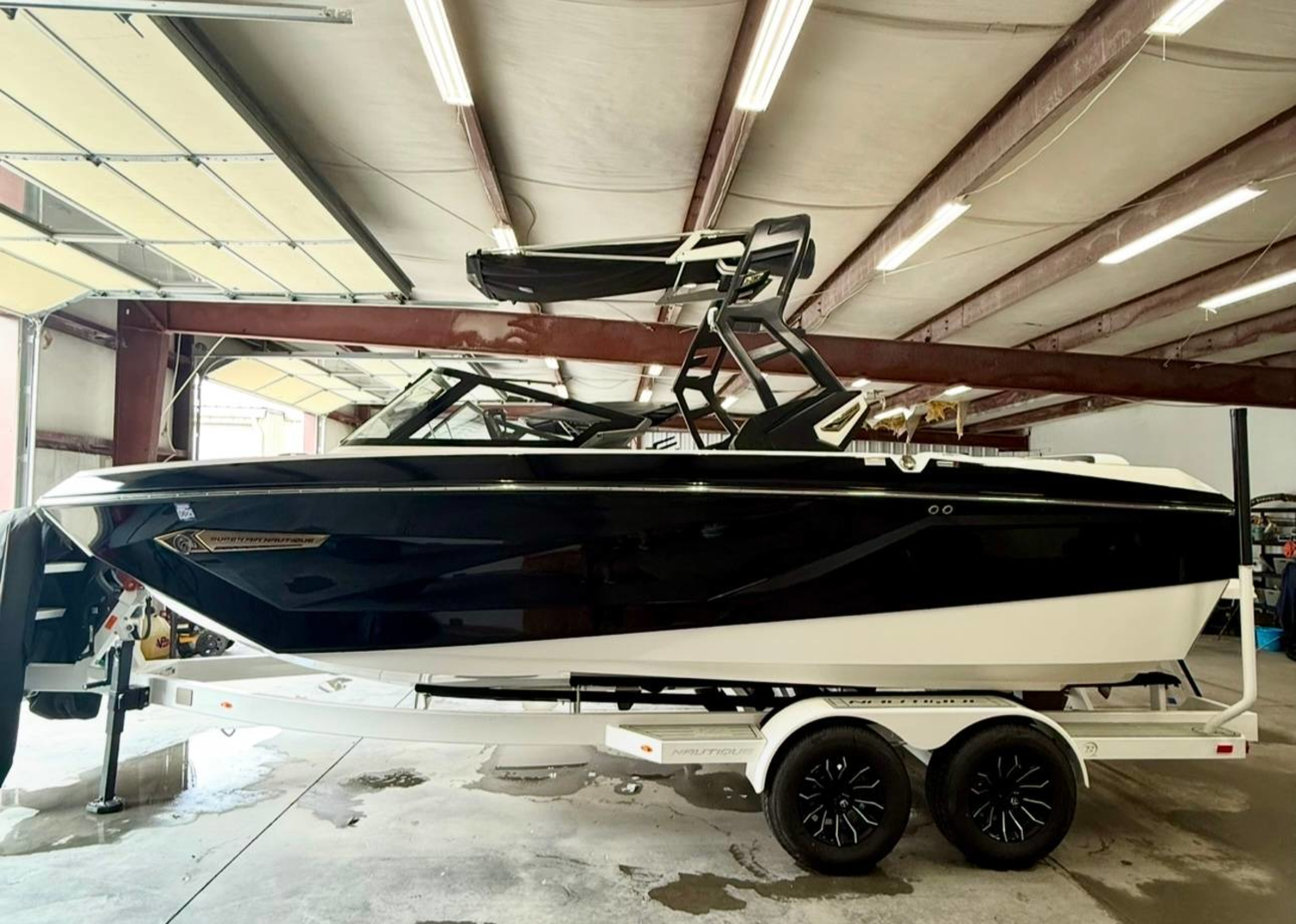 2021 Nautique G21