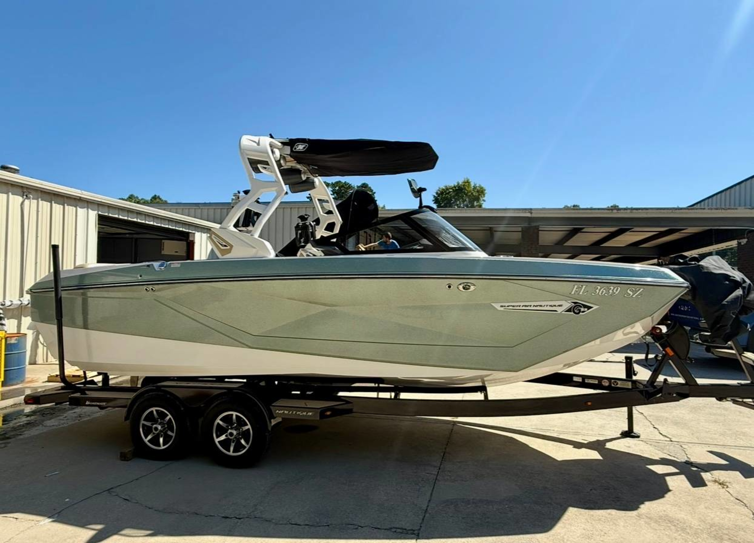 2021 Nautique G23