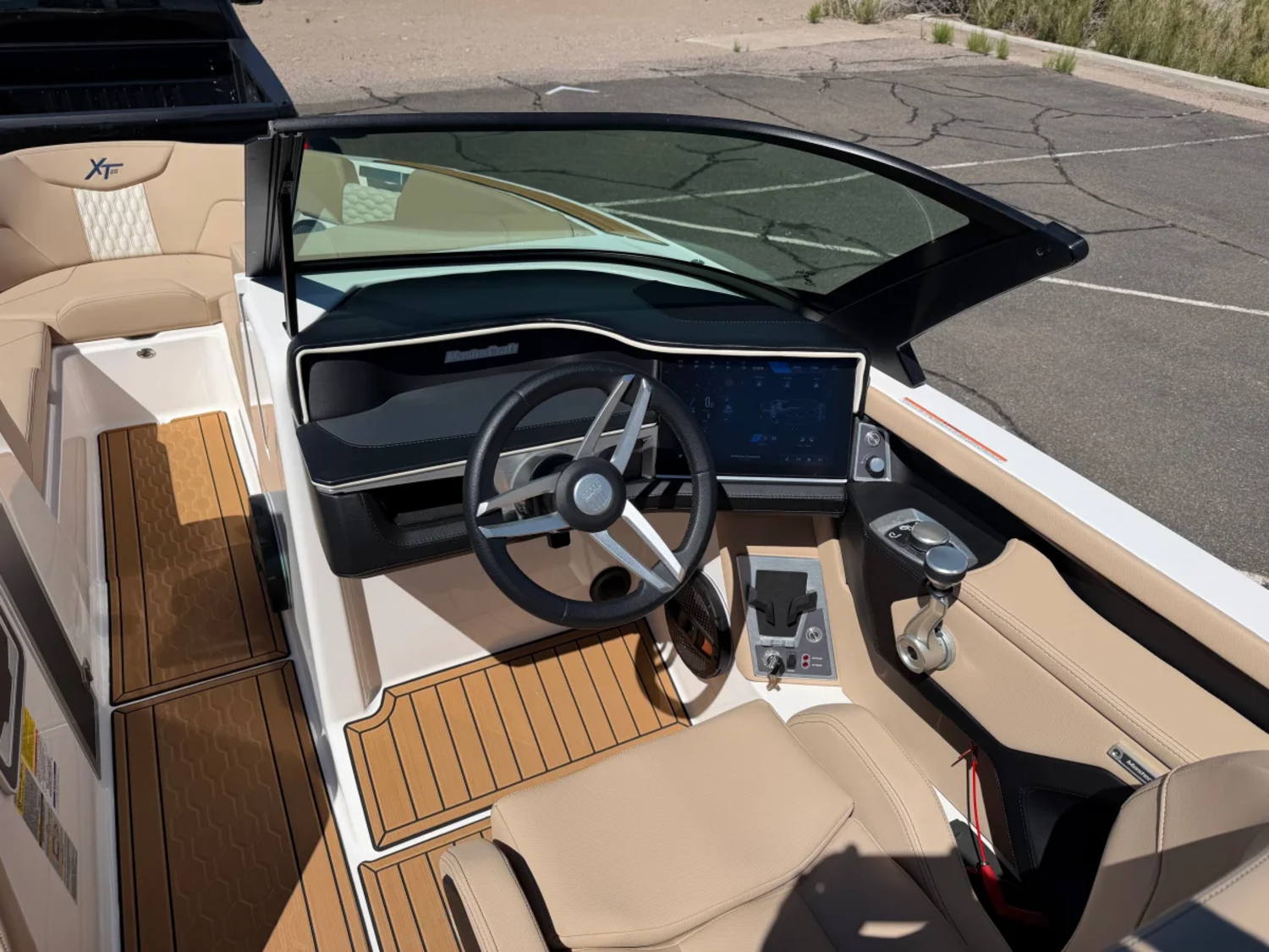 2025 MasterCraft XT25 Supercharged
