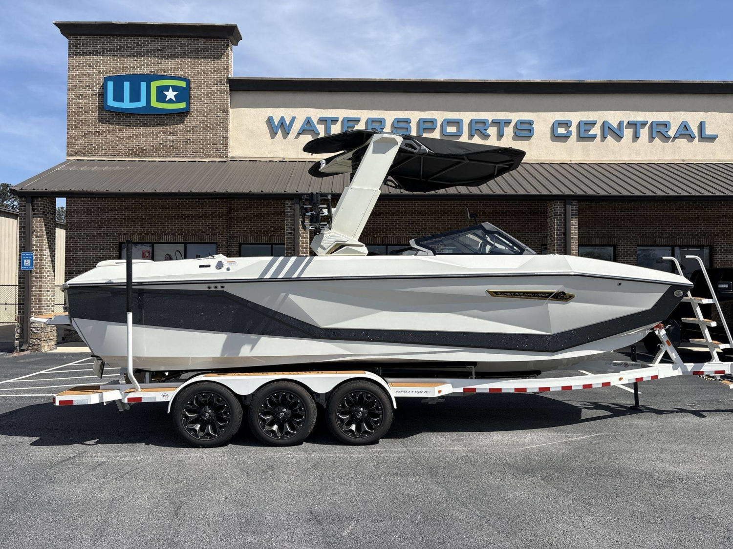 2026 Nautique G25