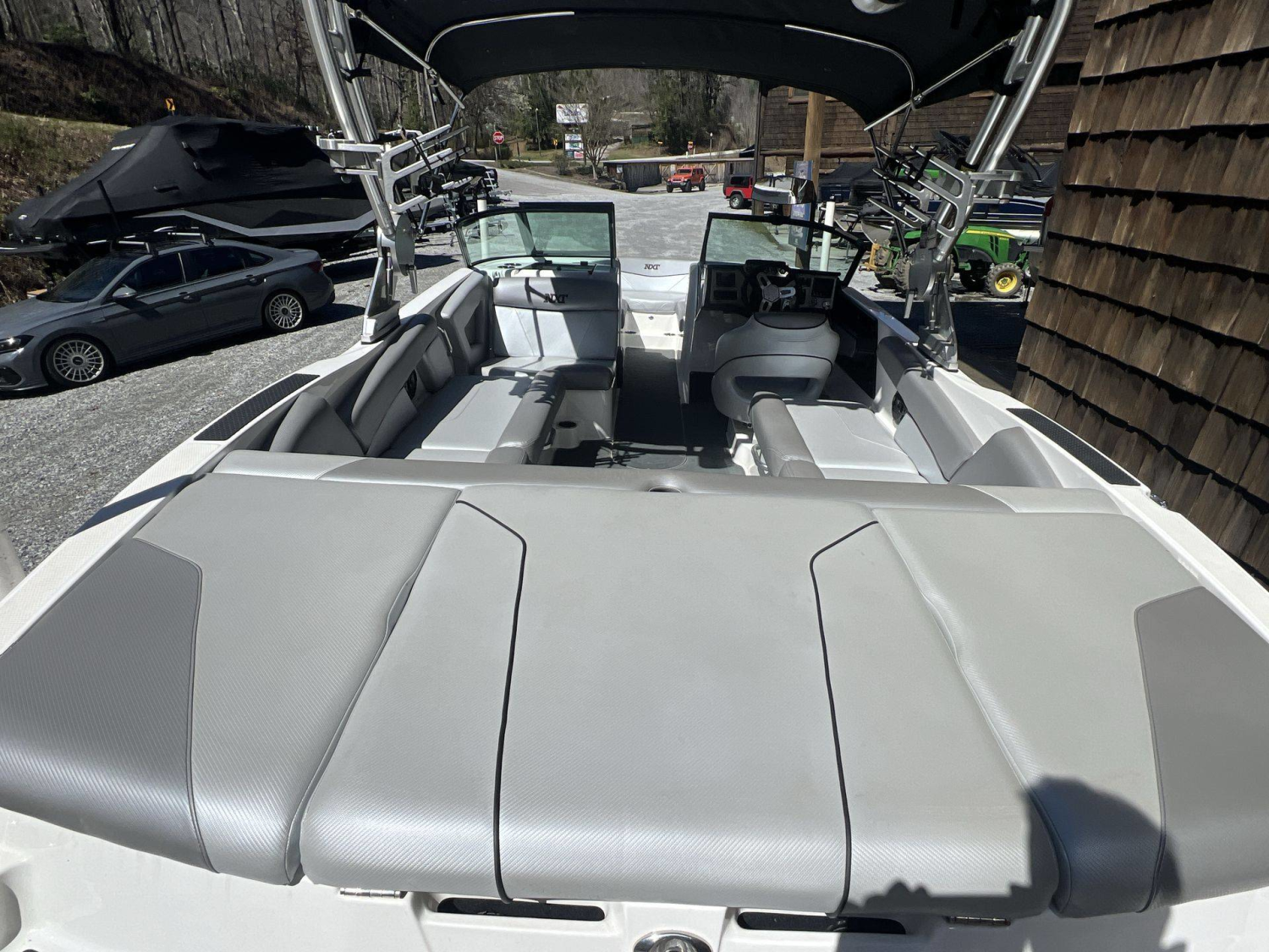 2018 MasterCraft NXT22