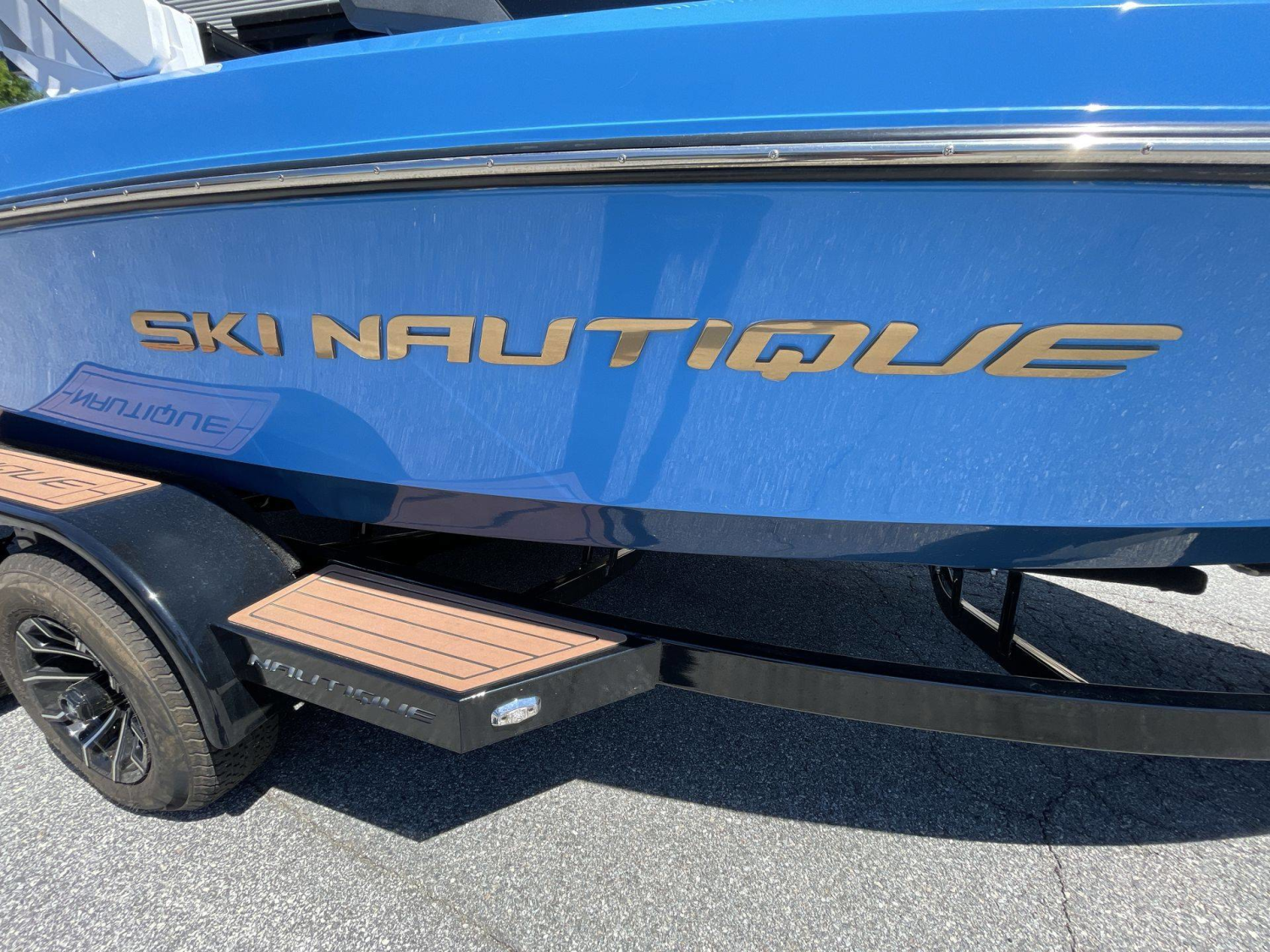 2024 Nautique Ski 200