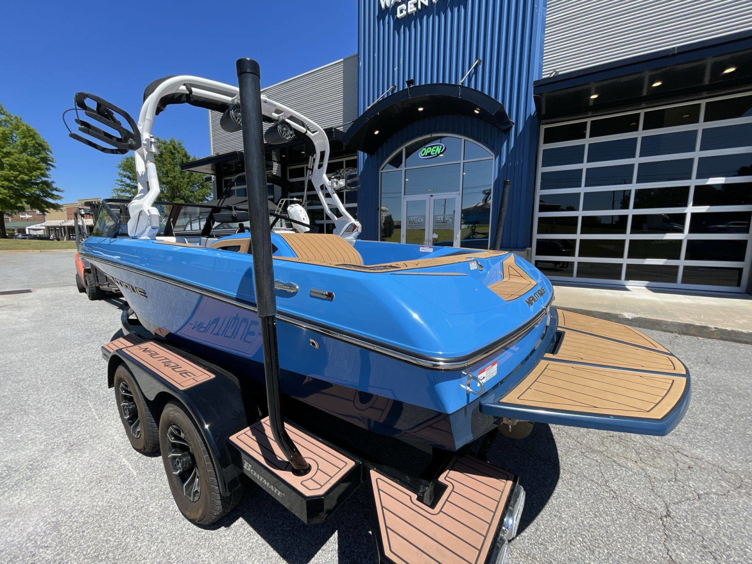 2024 Nautique Ski 200