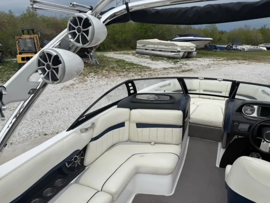 2013 Malibu Boats Wakesetter 24 MXZ for sale in Spokane, Missouri