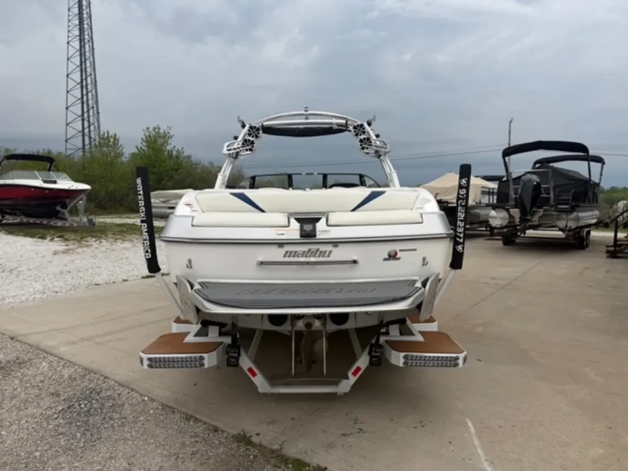 2013 Malibu Boats Wakesetter 24 MXZ for sale in Spokane, Missouri