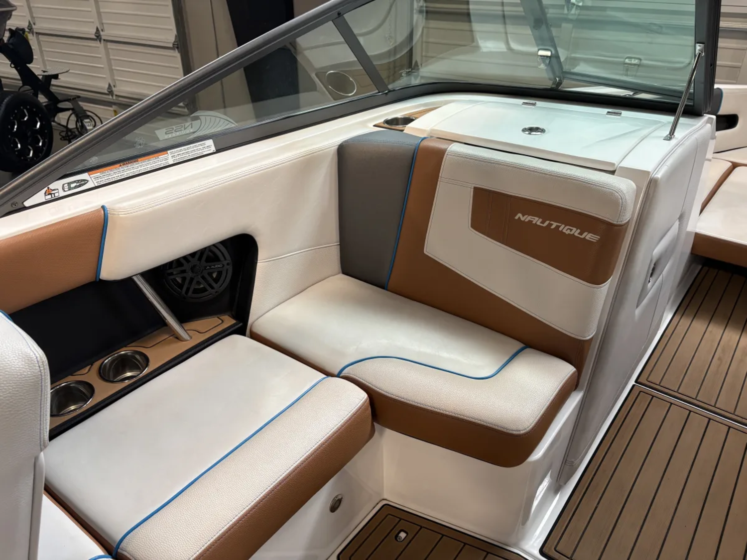 2019 Super Air Nautique 230