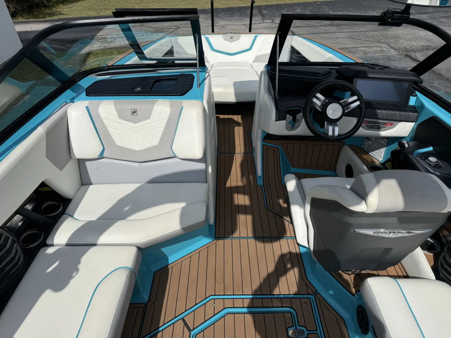 2021 Nautique G25