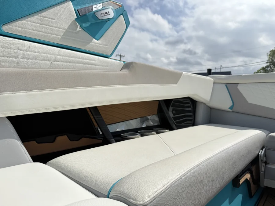 2021-nautique-g25-129212-image18.webp