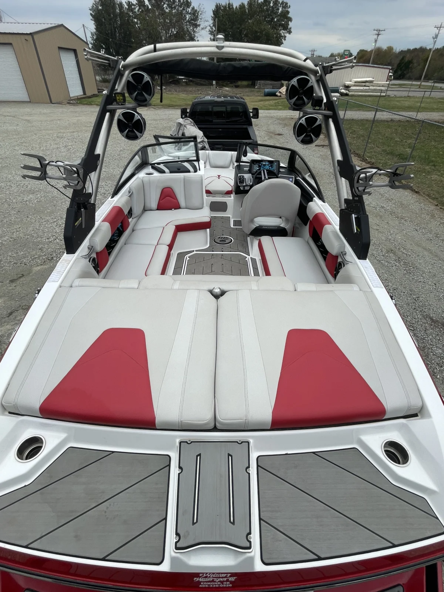 2017 Malibu Wakesetter VLX 
