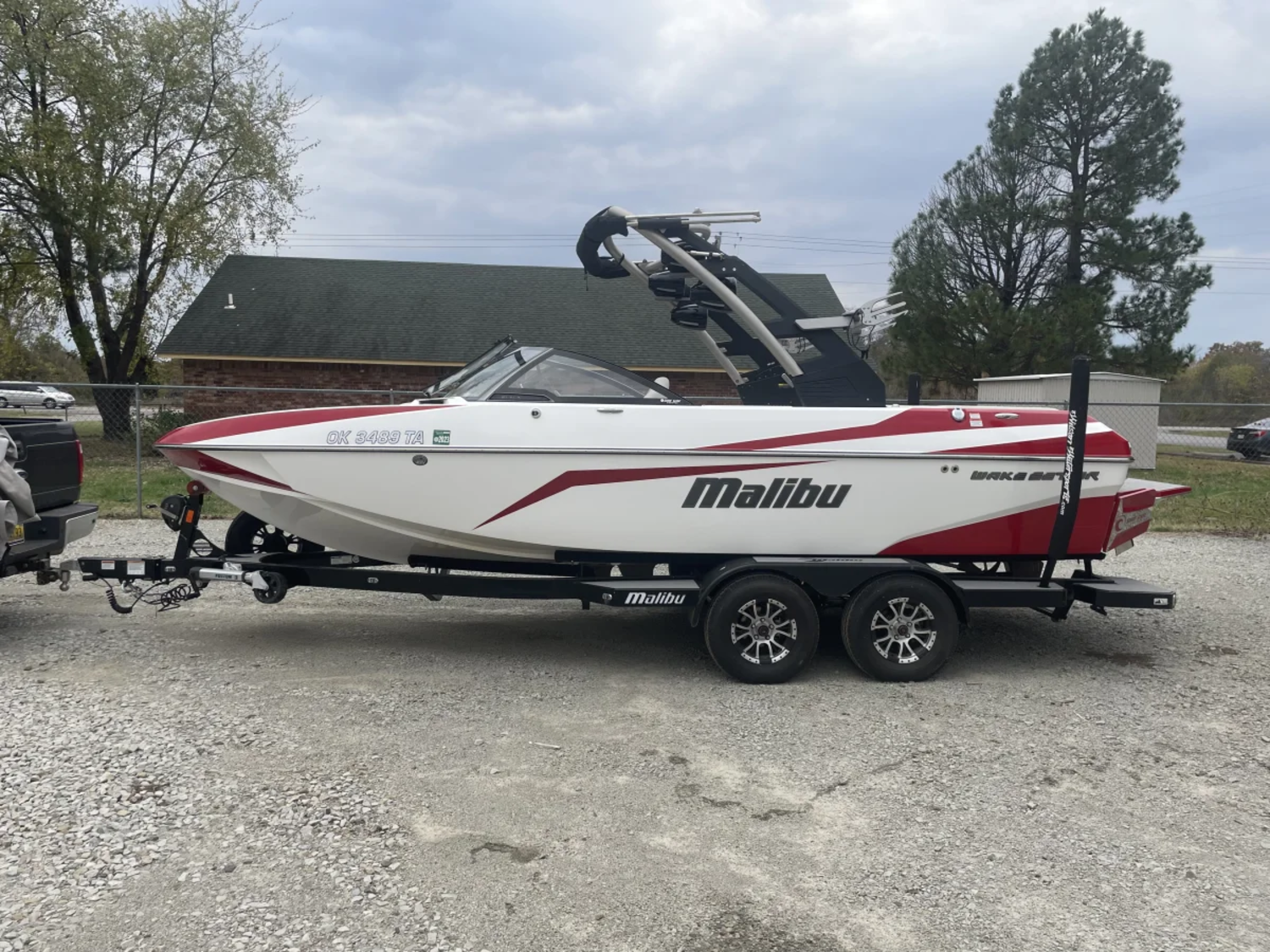 2017 Malibu Wakesetter VLX 
