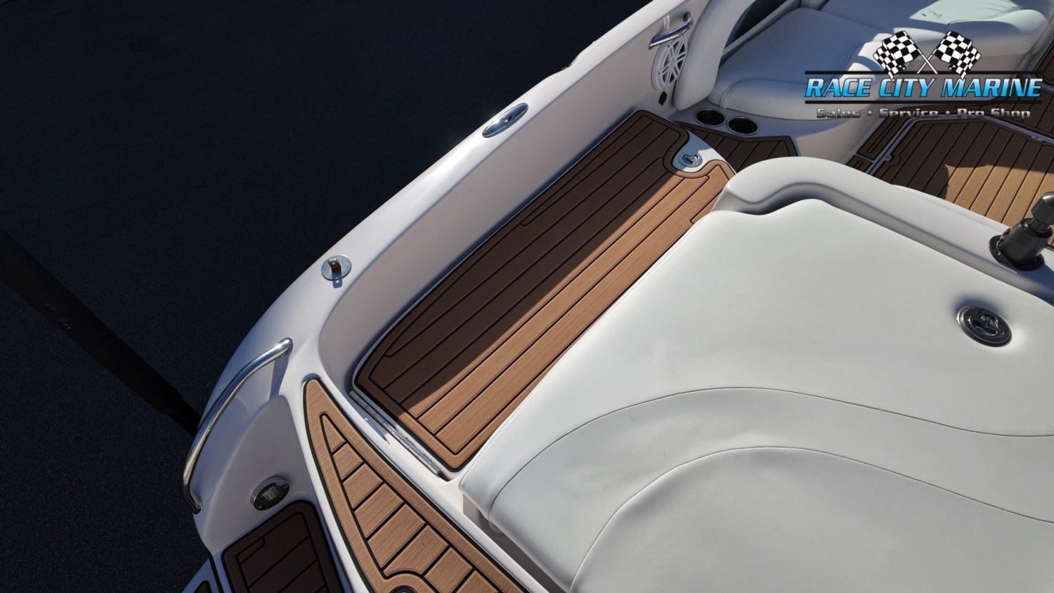 2005 Nautique SV-211