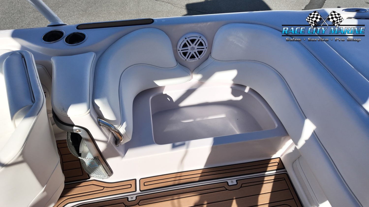 2005 Nautique SV-211