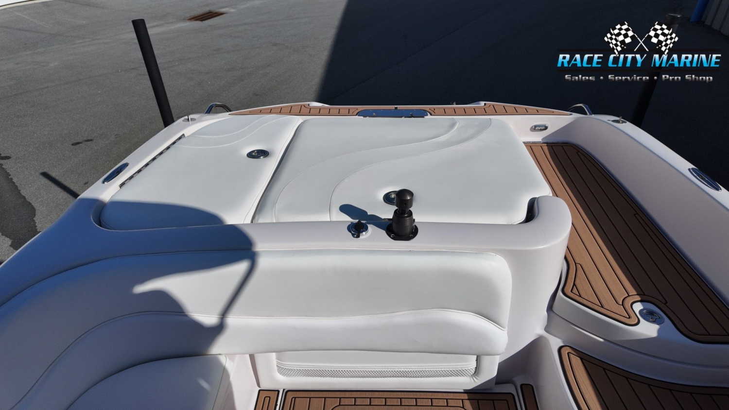 2005 Nautique SV-211