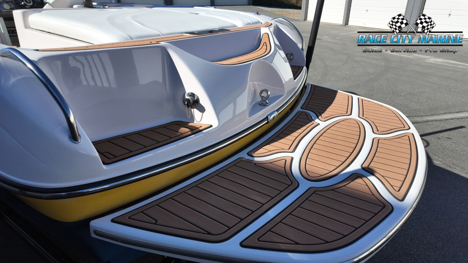 2005 Nautique SV-211