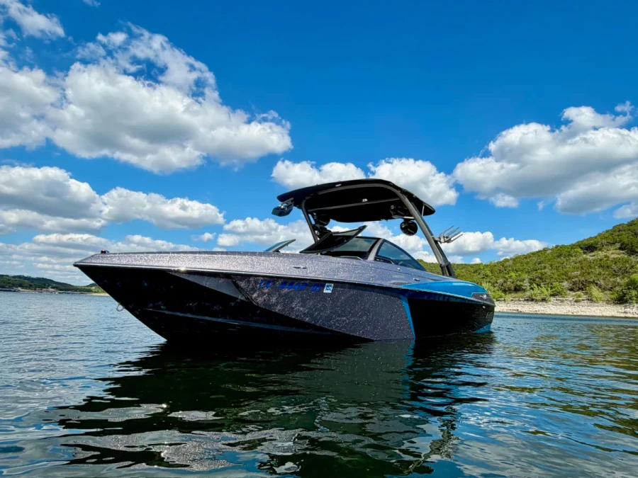 2016 Malibu Boats Wakesetter 25 LSV for sale in Volente, Texas