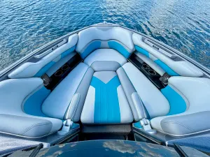 2016 Malibu Boats Wakesetter 25 LSV for sale in Volente, Texas