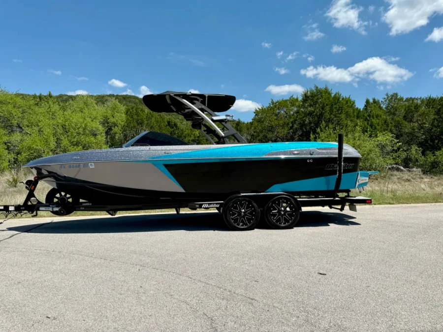 2016 Malibu Boats Wakesetter 25 LSV for sale in Volente, Texas