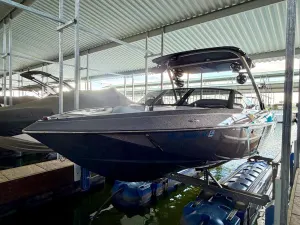 2016 Malibu Boats Wakesetter 25 LSV for sale in Volente, Texas