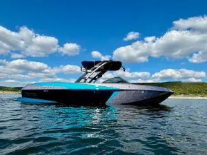 2016 Malibu Boats Wakesetter 25 LSV for sale in Volente, Texas