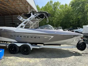 2013 Malibu Boats Wakesetter 23 LSV for sale in Edgewater, Maryland