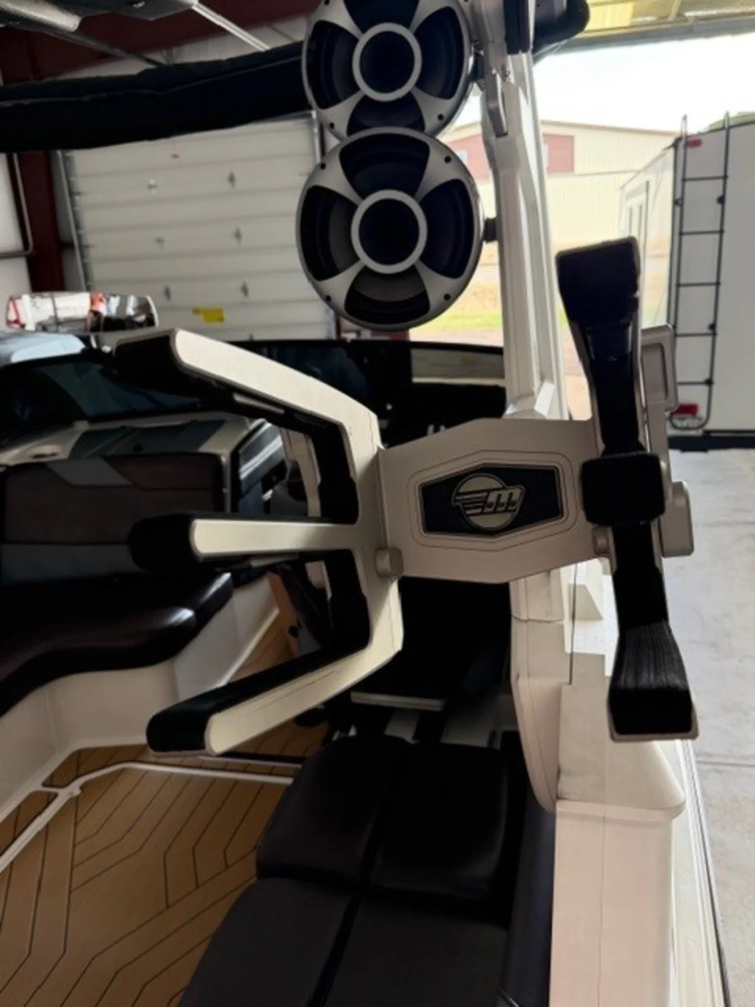 2019 Malibu 23 LSV Wakesetter Boat LOADED