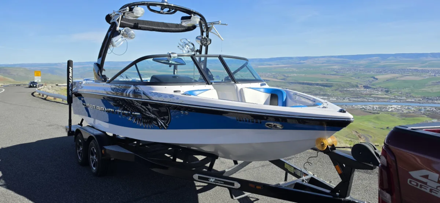 2011 Super Air Nautique 210 TE