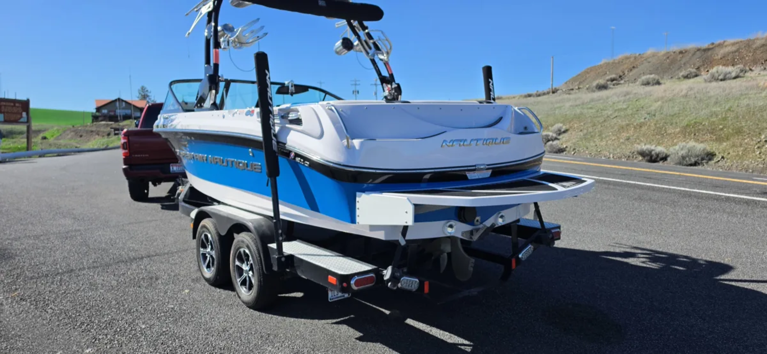 2011 Super Air Nautique 210 TE