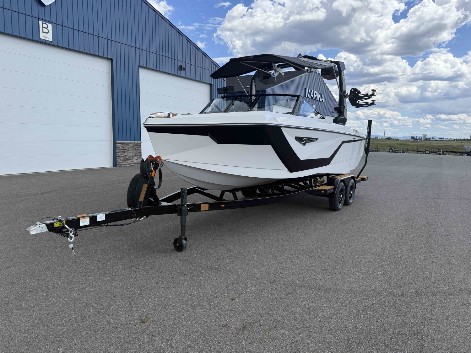 2026 Nautique S23