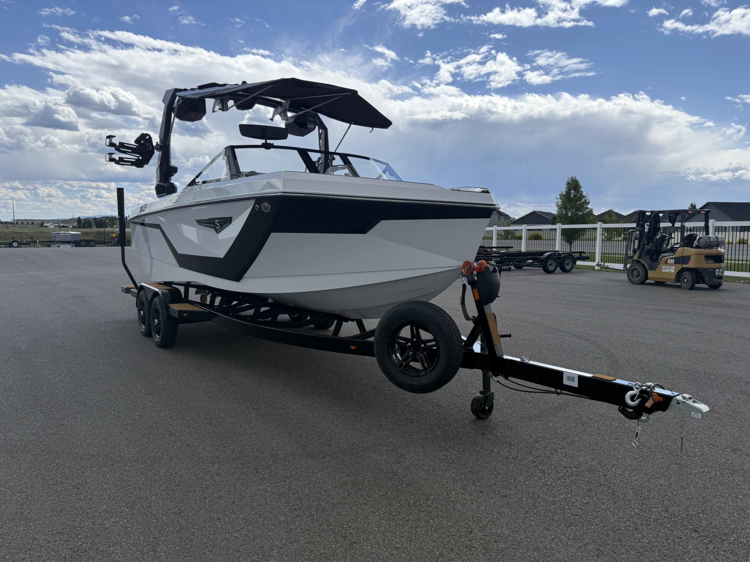 2026 Nautique S23
